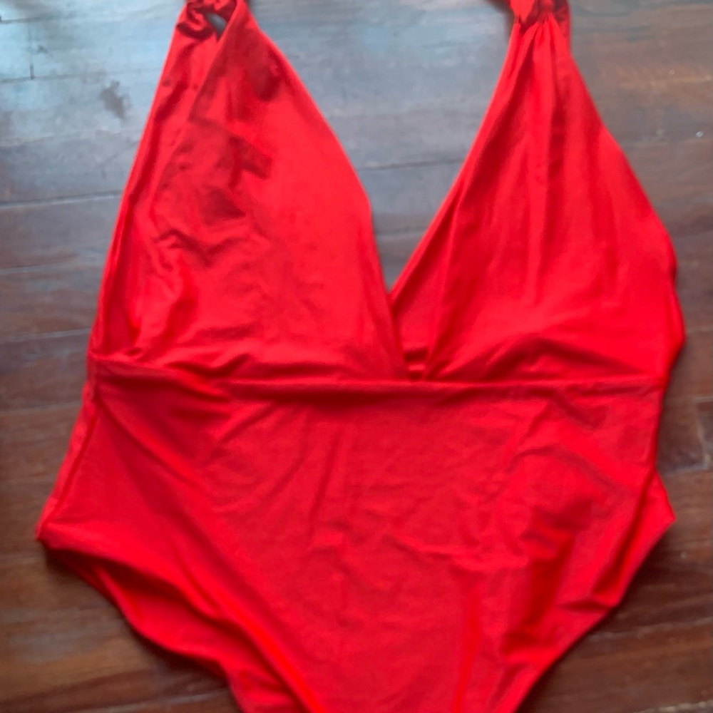 Women’s size 3XL swimsuit